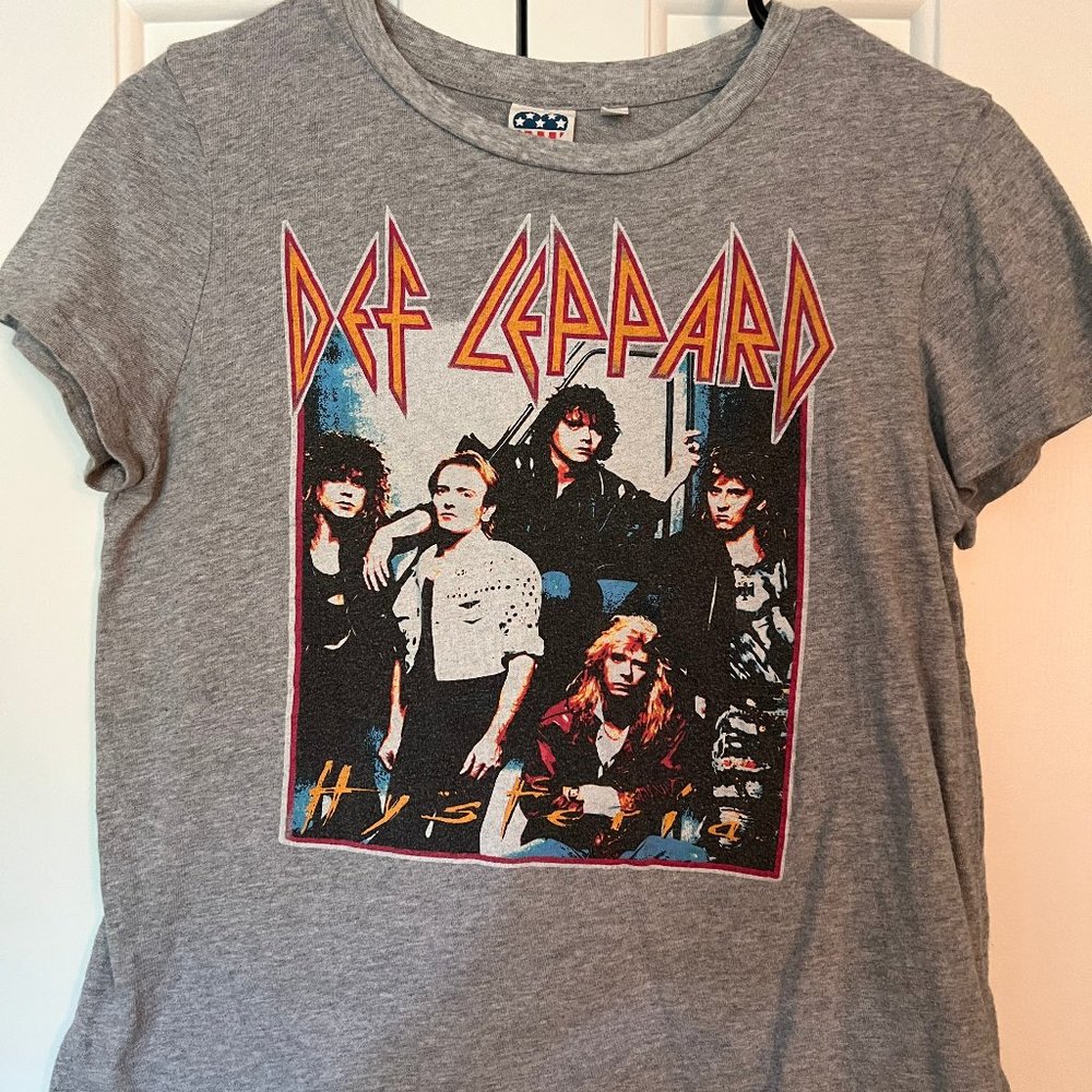DEF LEPPARD Women's Medium Band T-shirt